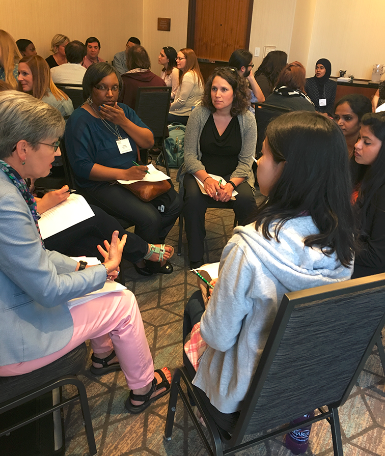 Roundtable Discussions during the 2017 Graduate Student Forum
